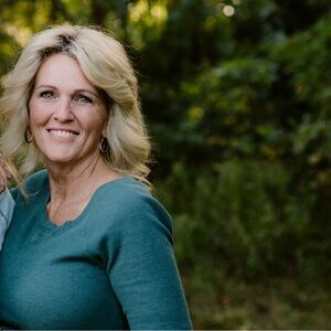 Meet your Posher, Denise